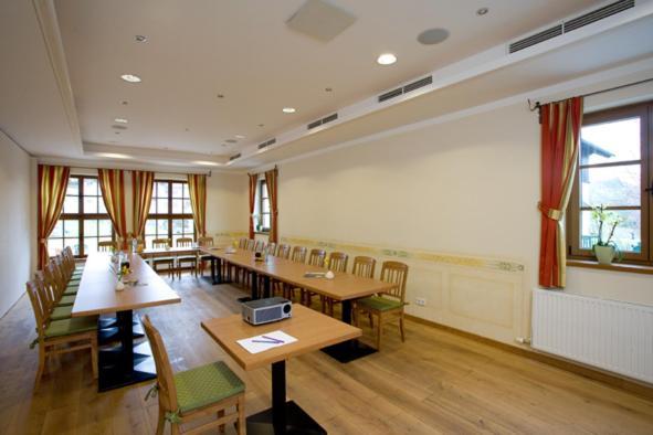 Hotel Gasthof Neumayr Obertrum am See Dış mekan fotoğraf