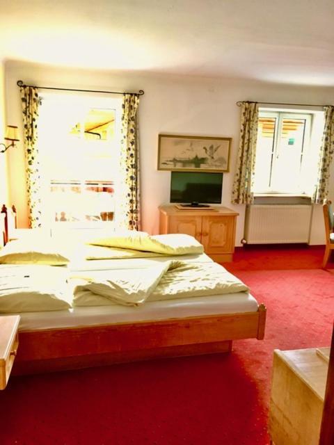 Hotel Gasthof Neumayr Obertrum am See Dış mekan fotoğraf